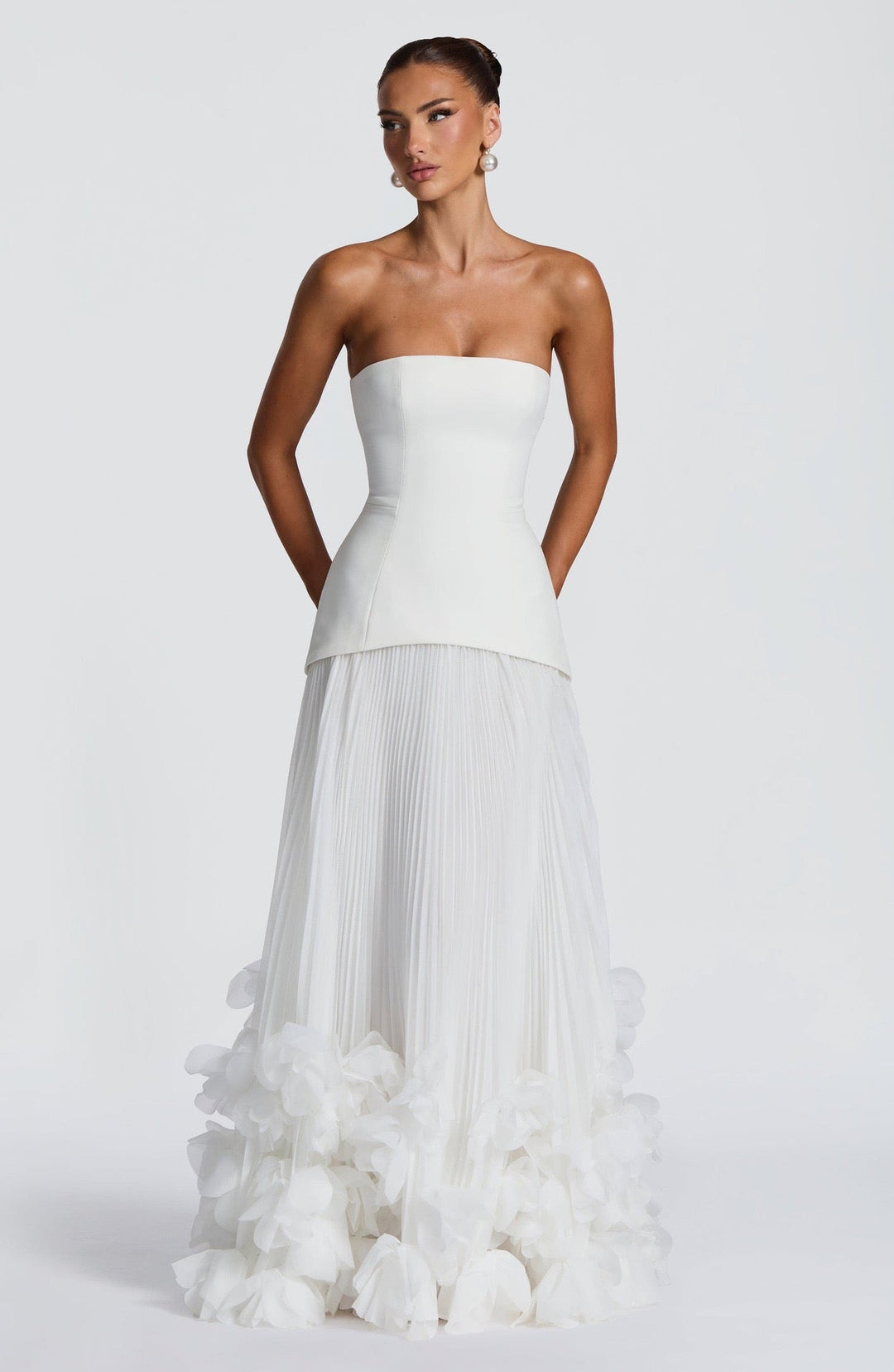 Strapless maxi dress with a 3D floral design – fifi