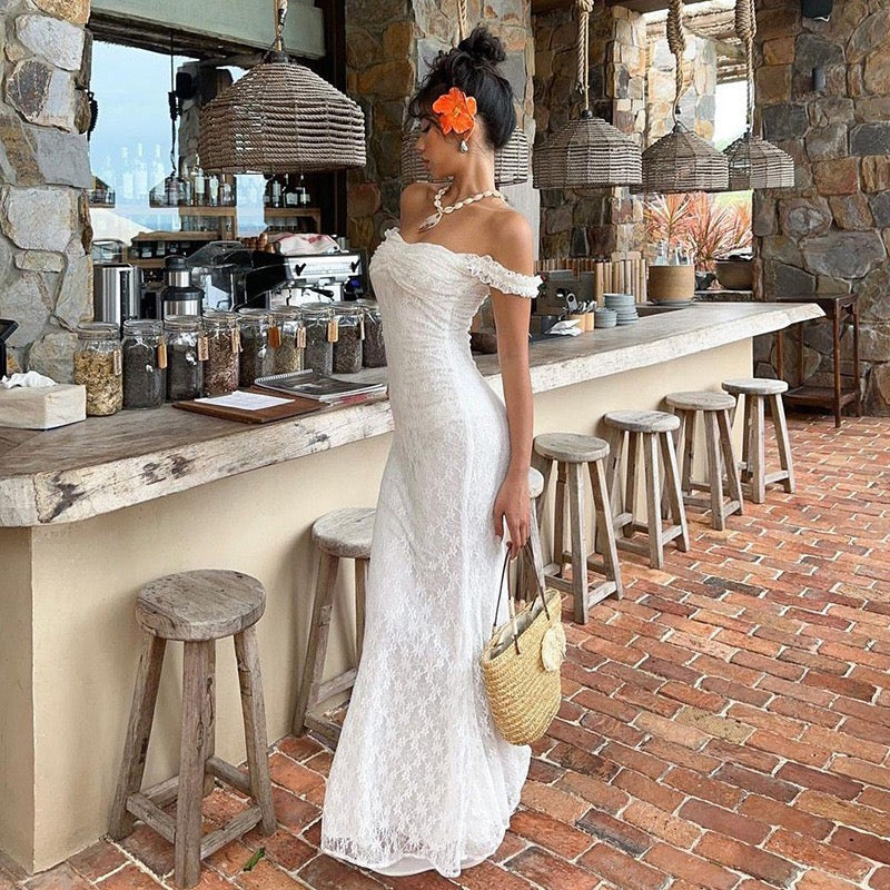 Off-the-shoulder maxi dress with a lace design - LINI