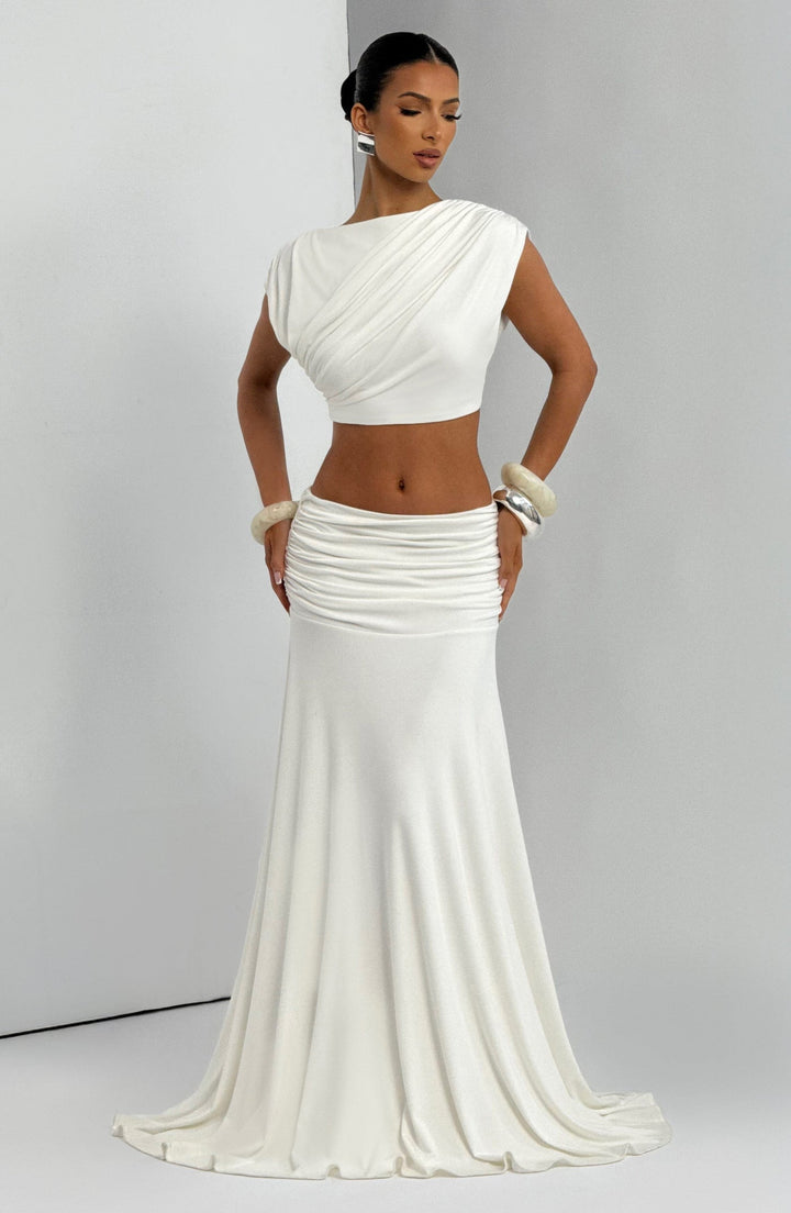 Ray - Two-piece pleated set with a maxi skirt and crop top