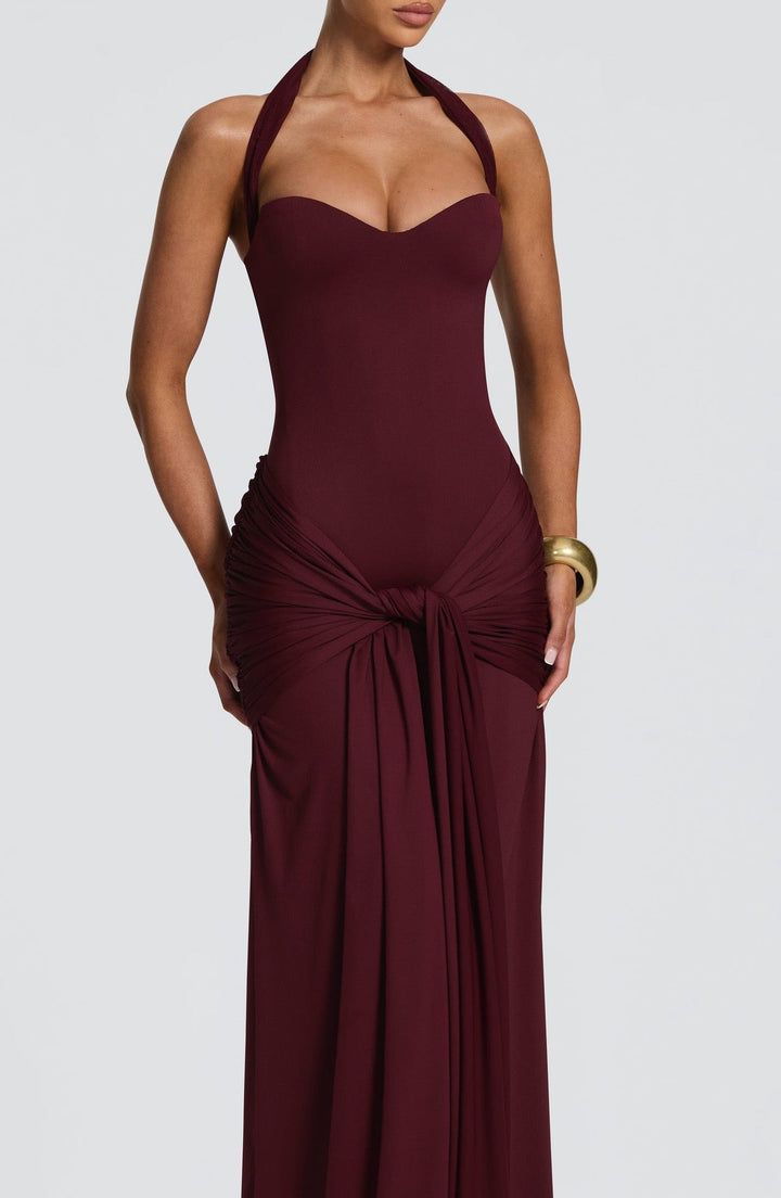 Maxi dress with a neck tie and open back – YALI