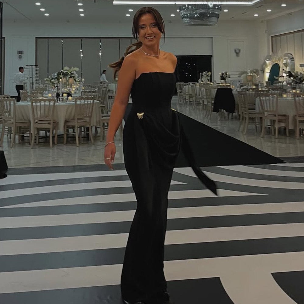 Strapless maxi dress with corset design and pleats decorated with tassels - Fleece