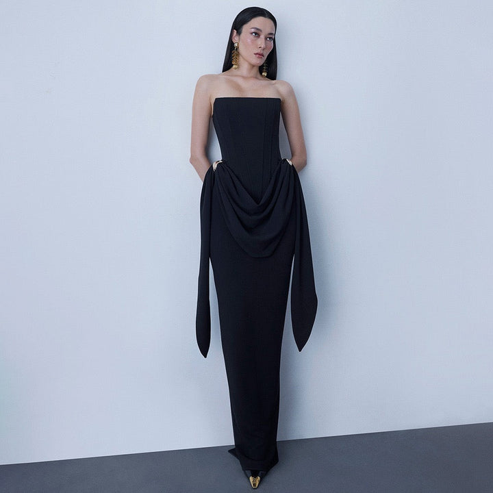 Strapless maxi dress with corset design and pleats decorated with tassels - Fleece