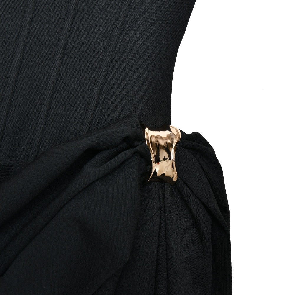 Strapless maxi dress with corset design and pleats decorated with tassels - Fleece