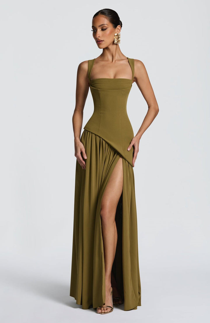 Maxi dress with a tie-back design for fastening at the waist and chiffon with a slit and veil decoration - Tova
