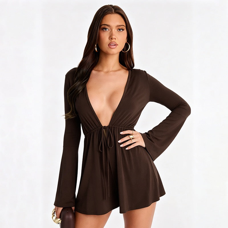 Short jumpsuit with tie detailing – JANE