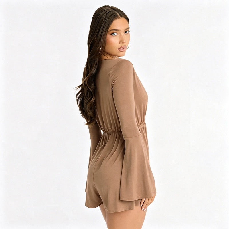 Short jumpsuit with tie detailing – JANE