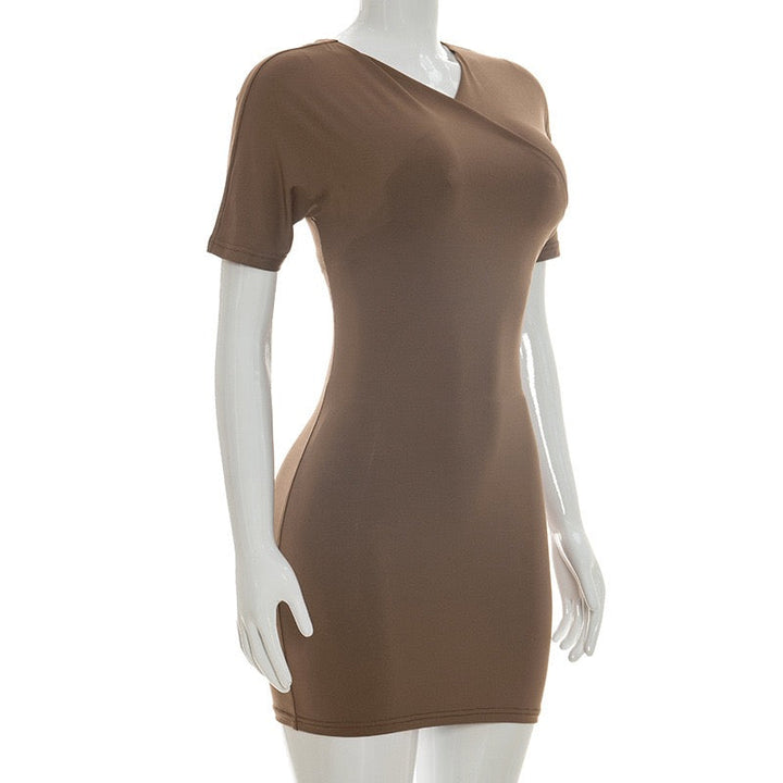 Fitted mini dress with off-the-shoulder sleeves – Melania