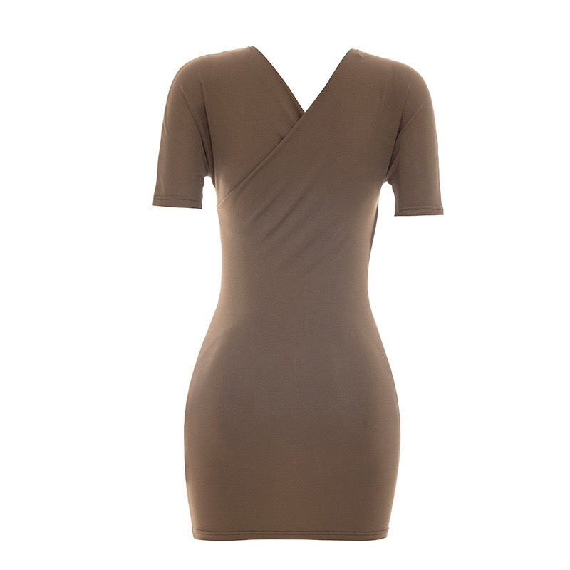 Fitted mini dress with off-the-shoulder sleeves – Melania