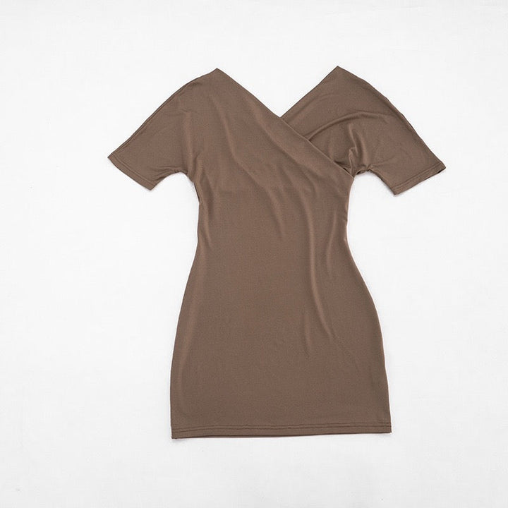 Fitted mini dress with off-the-shoulder sleeves – Melania