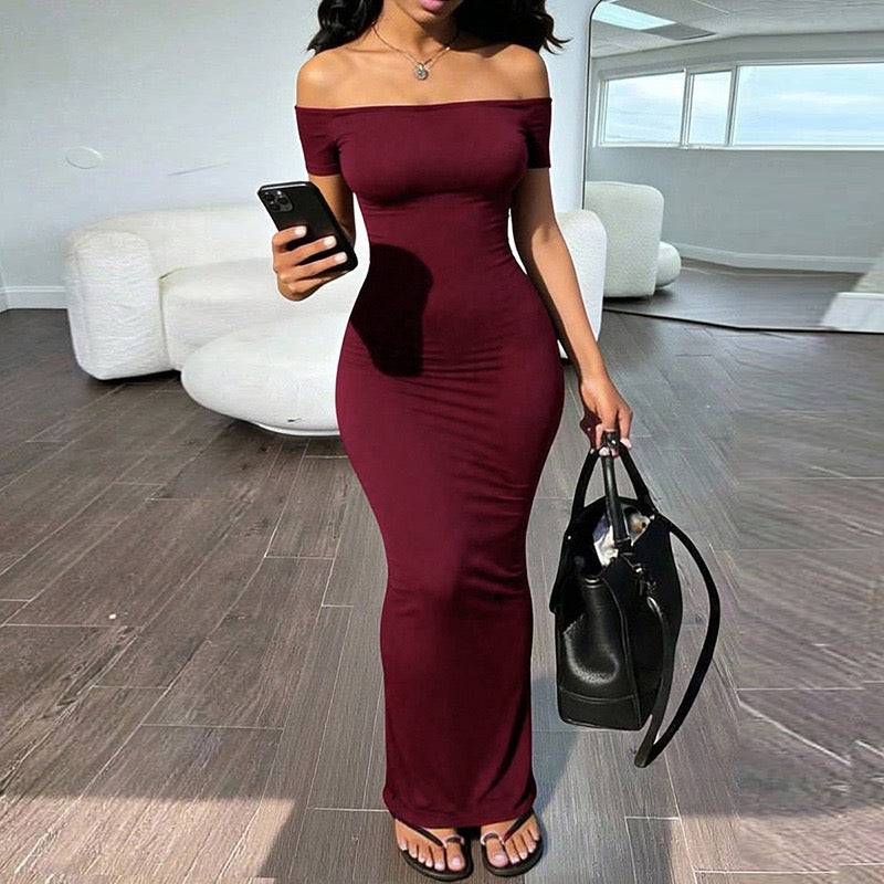 Fitted maxi dress with off-the-shoulder sleeves – Yana