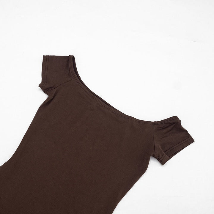 Fitted maxi dress with off-the-shoulder sleeves – Yana