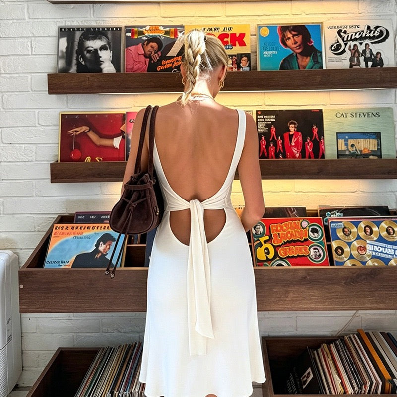 Gili - Midi dress with a halter tie and open back