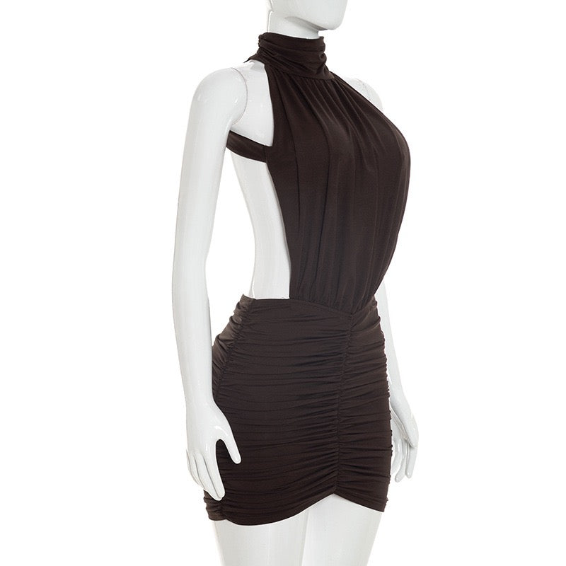 Fitted ruched mini dress with an open back – HILI