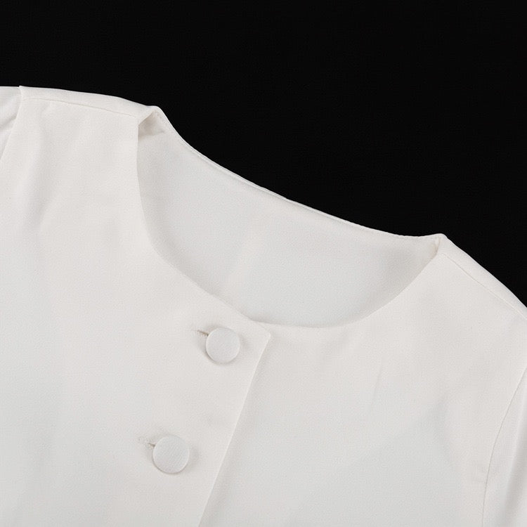 Elegant midi dress with button embellishments – Anava