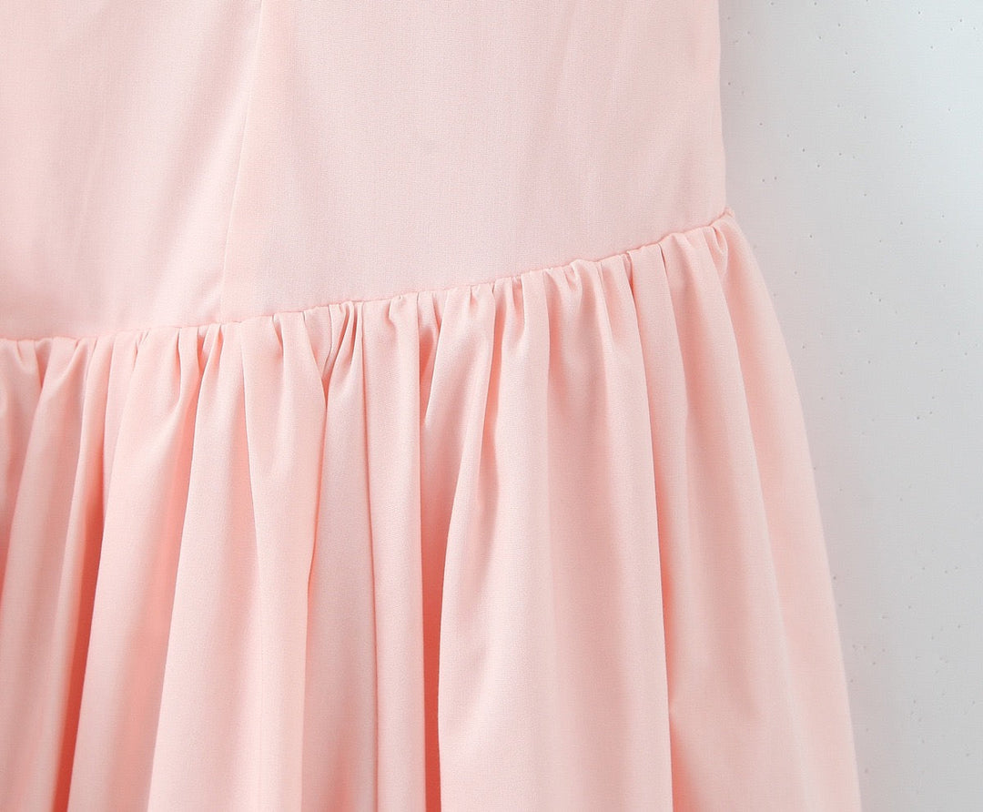 Maxi balloon dress with slit design and tie at the back - Bianca