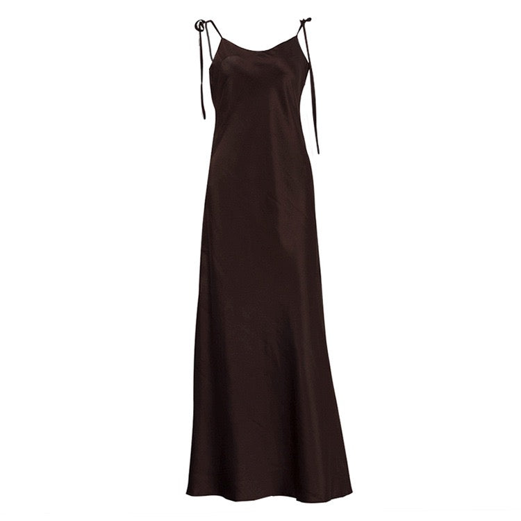 Satin maxi dress with tie straps – Lia