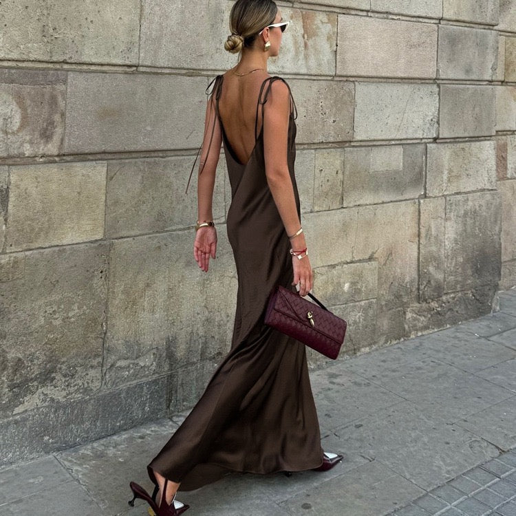 Satin maxi dress with tie straps – Lia