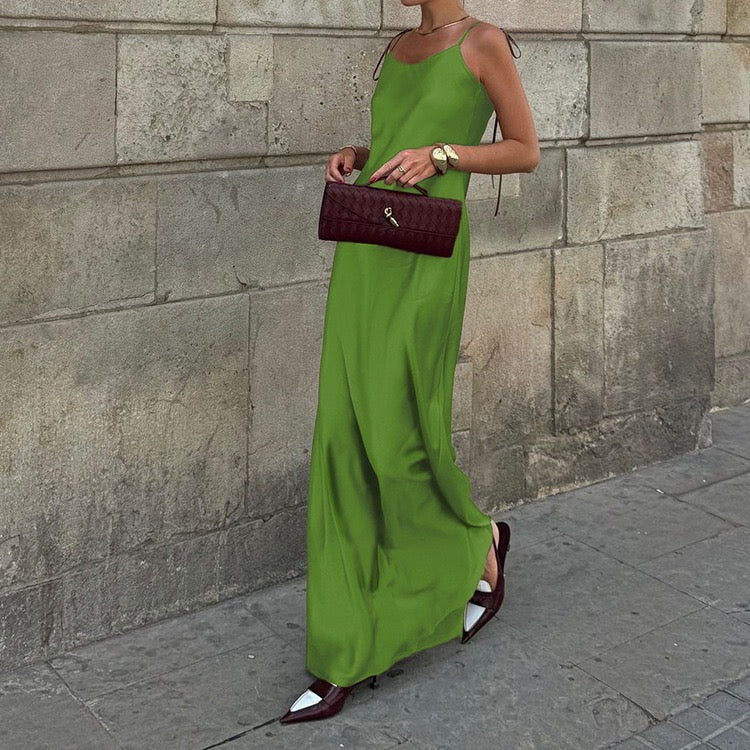 Satin maxi dress with tie straps – Lia
