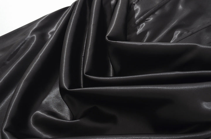 Maxi dress with satin pleats and a tie-back bodice for fastening at the waist - Loiana