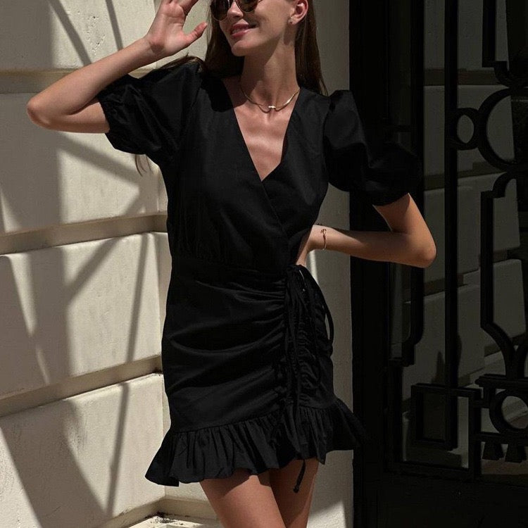 Mini dress with ruched and tie design – Gefen
