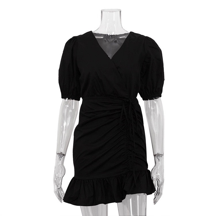 Mini dress with ruched and tie design – Gefen