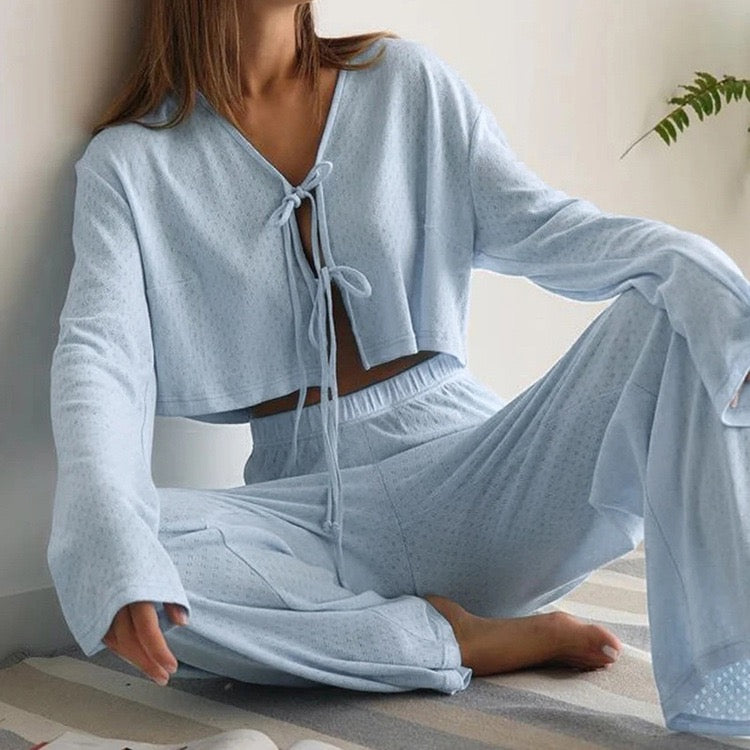 Two-piece suit with tie top and long pants – Neta