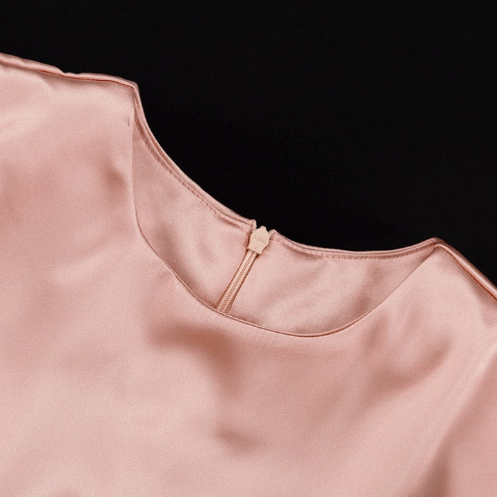 Satin maxi dress with ruched design – Dania