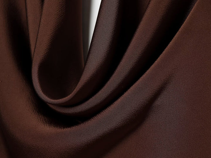 Satin dress with open back and tie design – Lily