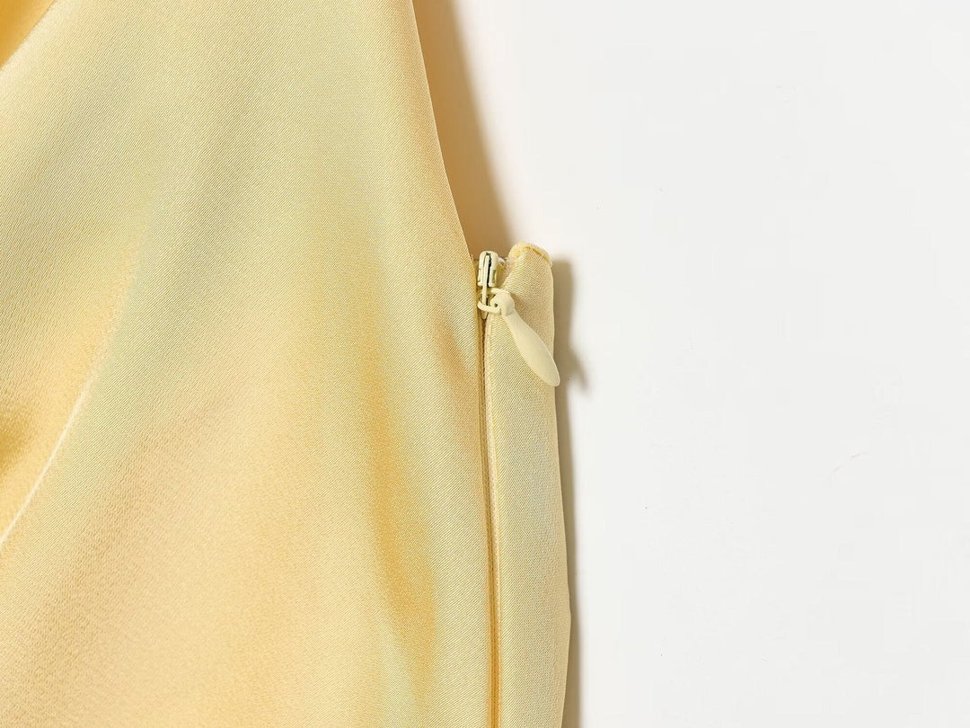 Satin dress with open back and tie design – Lily