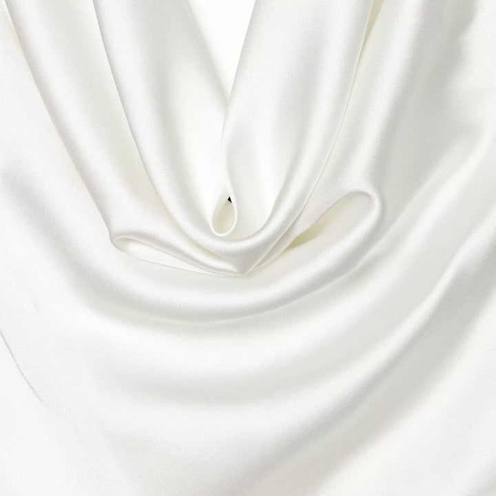 Satin dress with open back and tie design – Lily