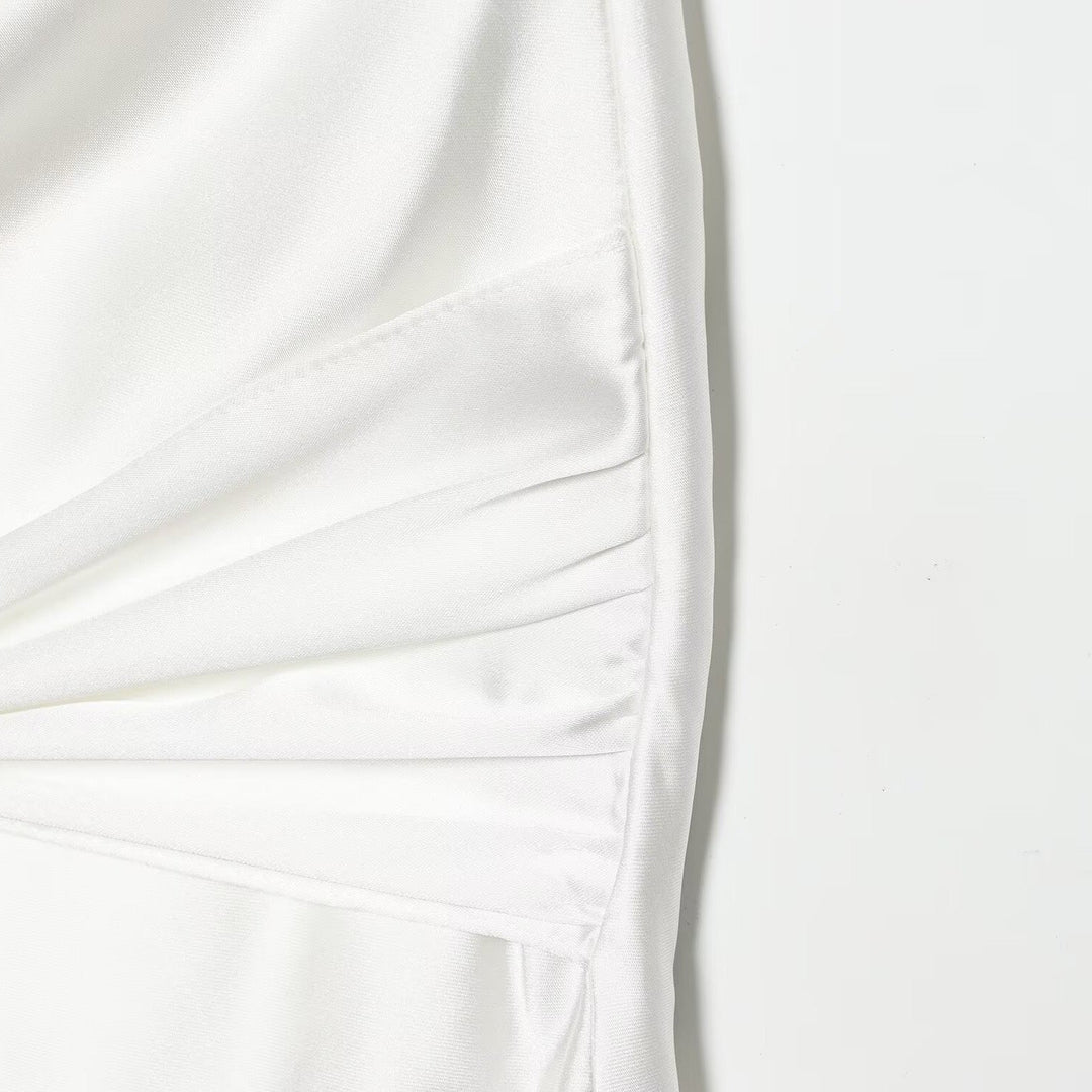 Satin dress with open back and tie design – Lily
