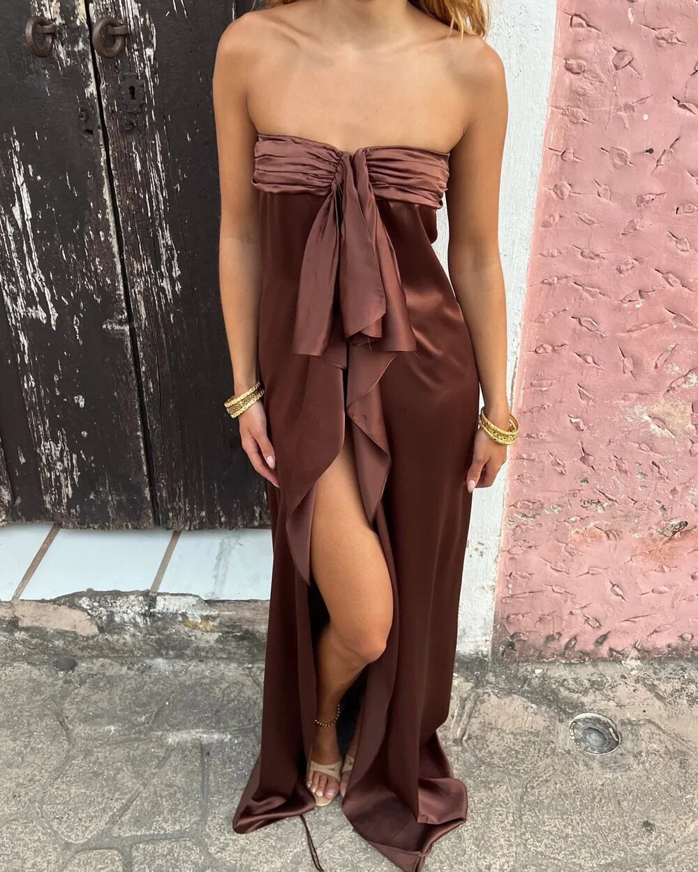 Strapless satin maxi dress with slit and ruffle design – Ophelia