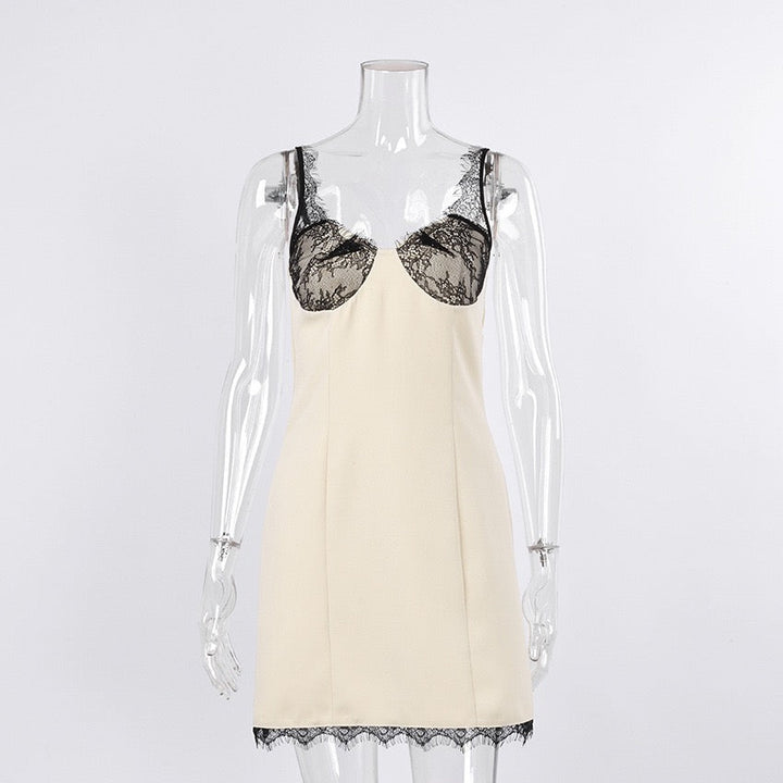 Lace-design mini dress – Bella