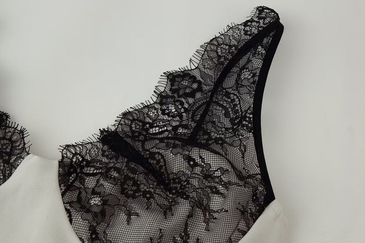 Lace-design mini dress – Bella