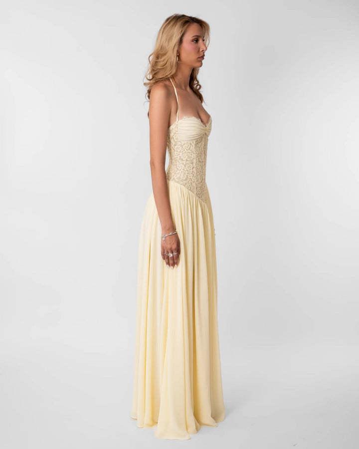 Lace maxi dress with back tie for a fitted waist – Nina