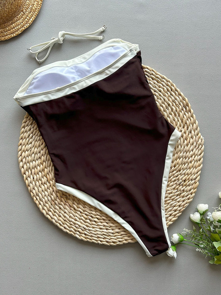 High-waisted strapless swimsuit with luxurious design – Barbie