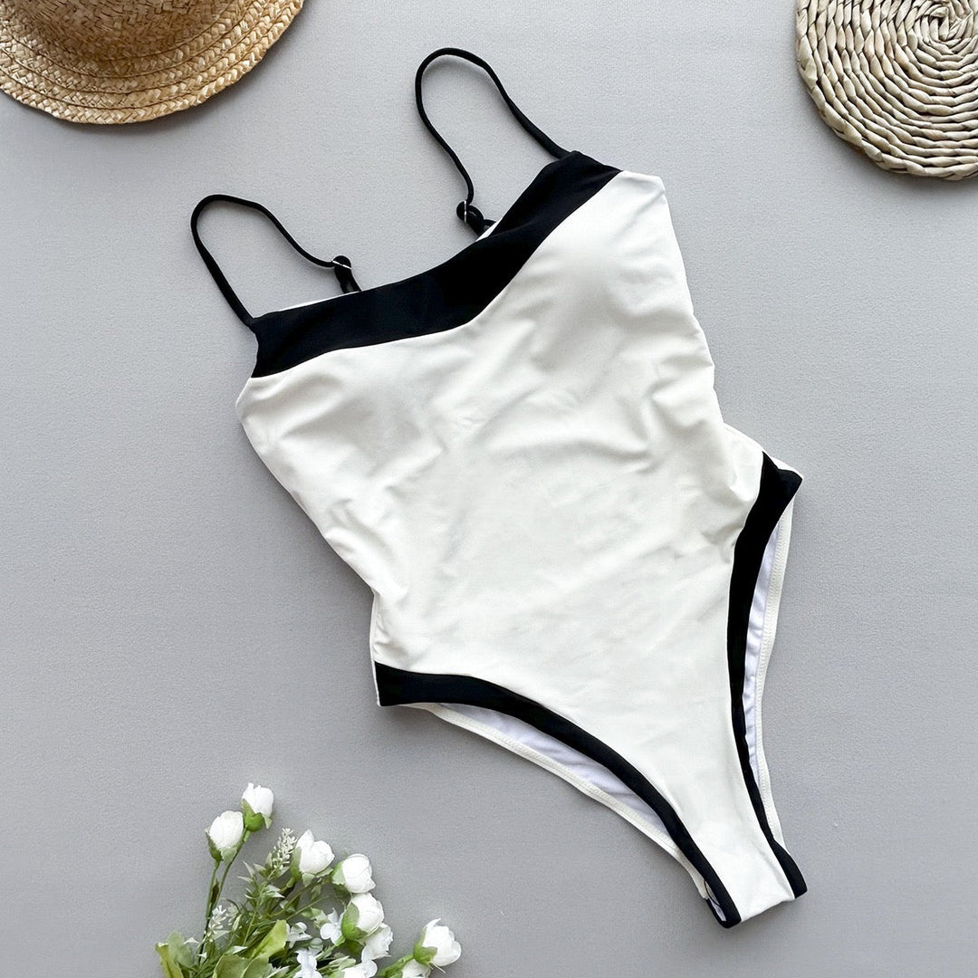High-waisted one-piece swimsuit with luxurious design – Nelly