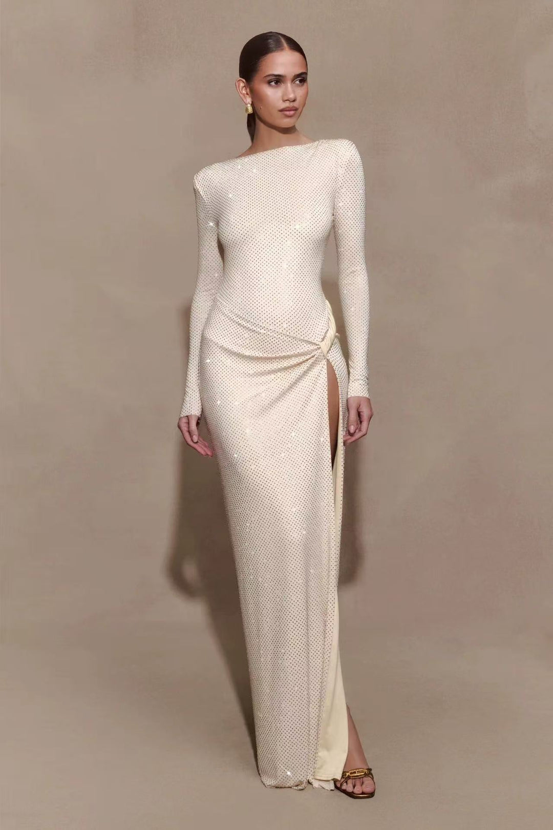Maxi dress with sparkling sequins and slit design - DELOR