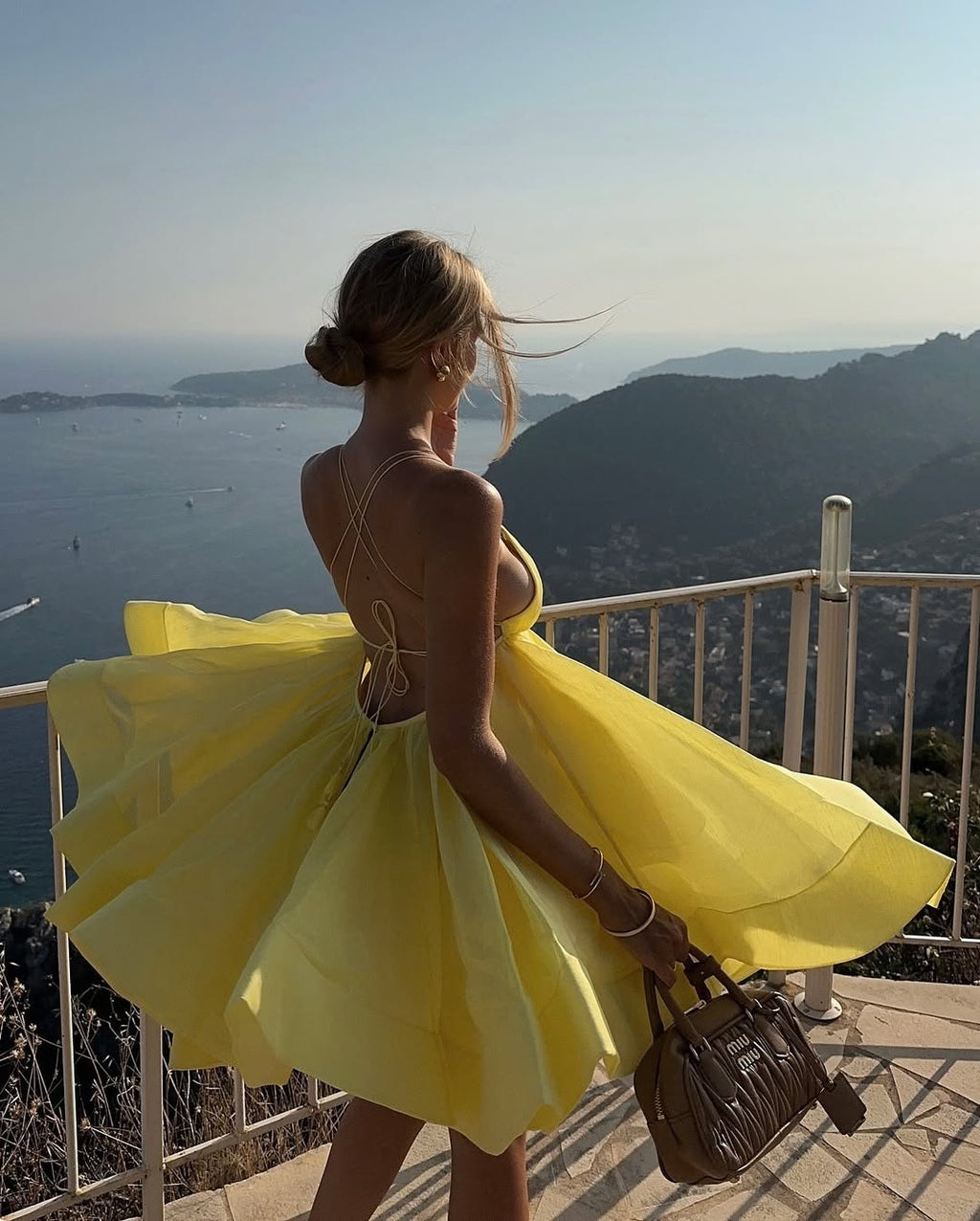 שמלת מיני שיפון מלמלה קשירות בגב - טולום