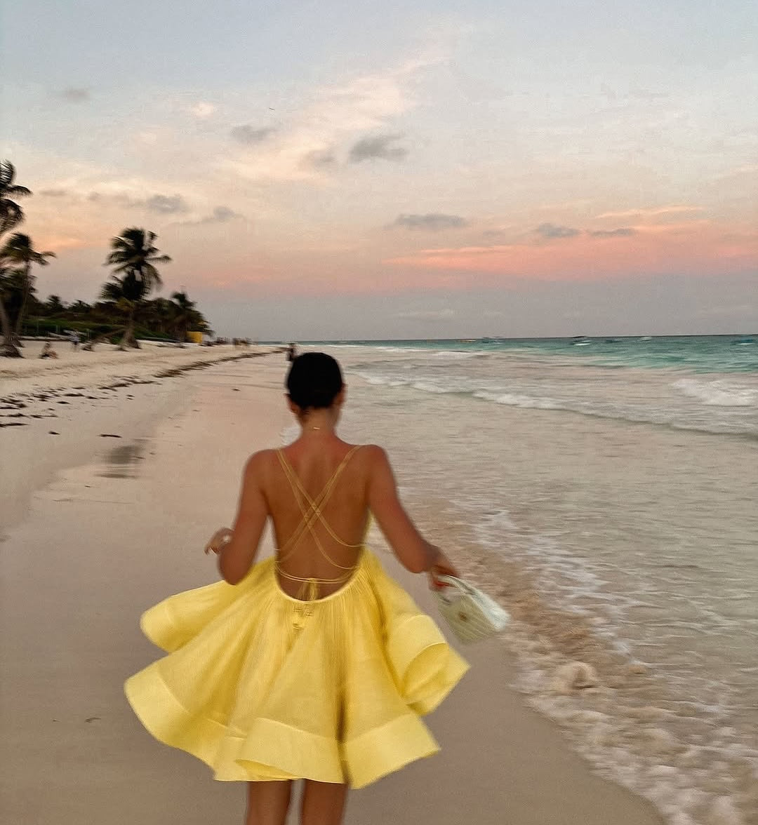 שמלת מיני שיפון מלמלה קשירות בגב - טולום