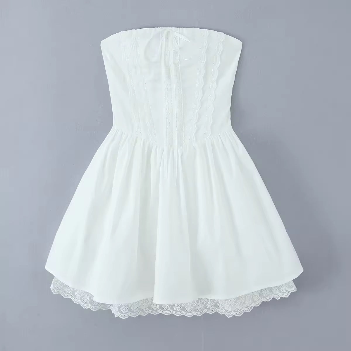 שמלת מיני בגזרת A קשירה בגב להצמדה במותן סטייל כפרי - Reya