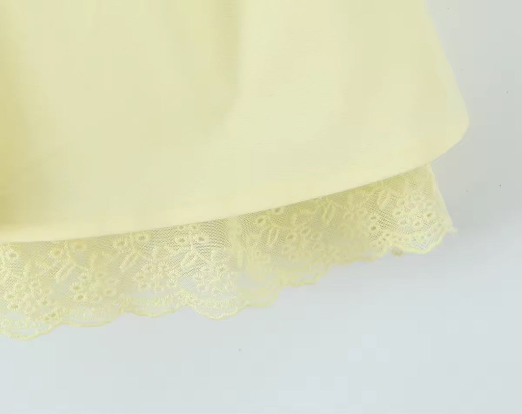 שמלת מיני בגזרת A קשירה בגב להצמדה במותן סטייל כפרי - Reya