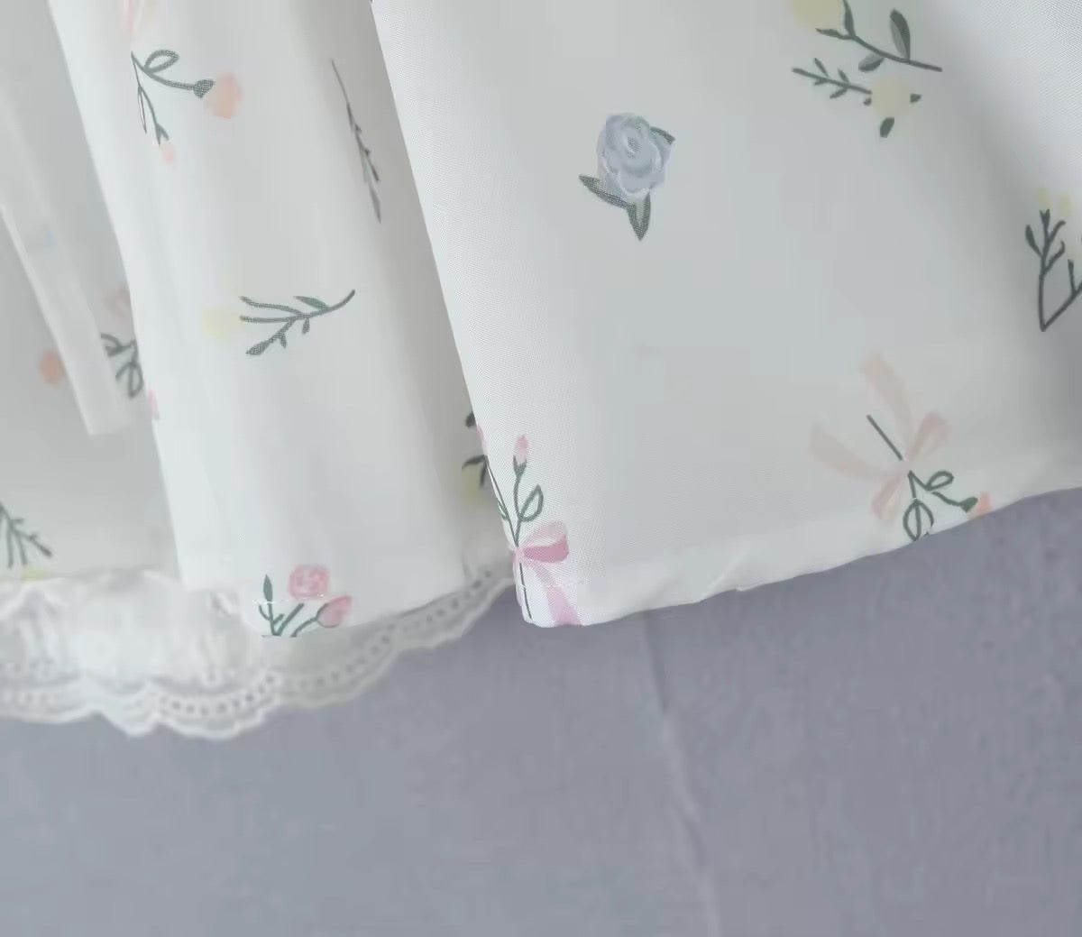 שמלת מיני בגזרת A קשירה בגב להצמדה במותן סטייל כפרי - Reya