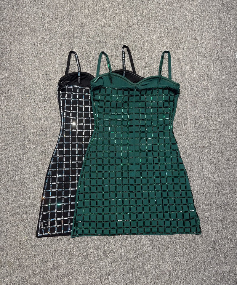 Mini dress with sparkling diamonds - Line