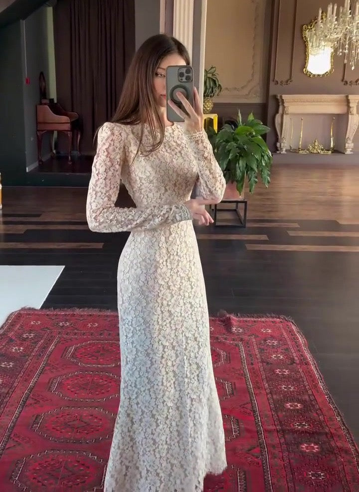 Maxi Lace Dress - Luri