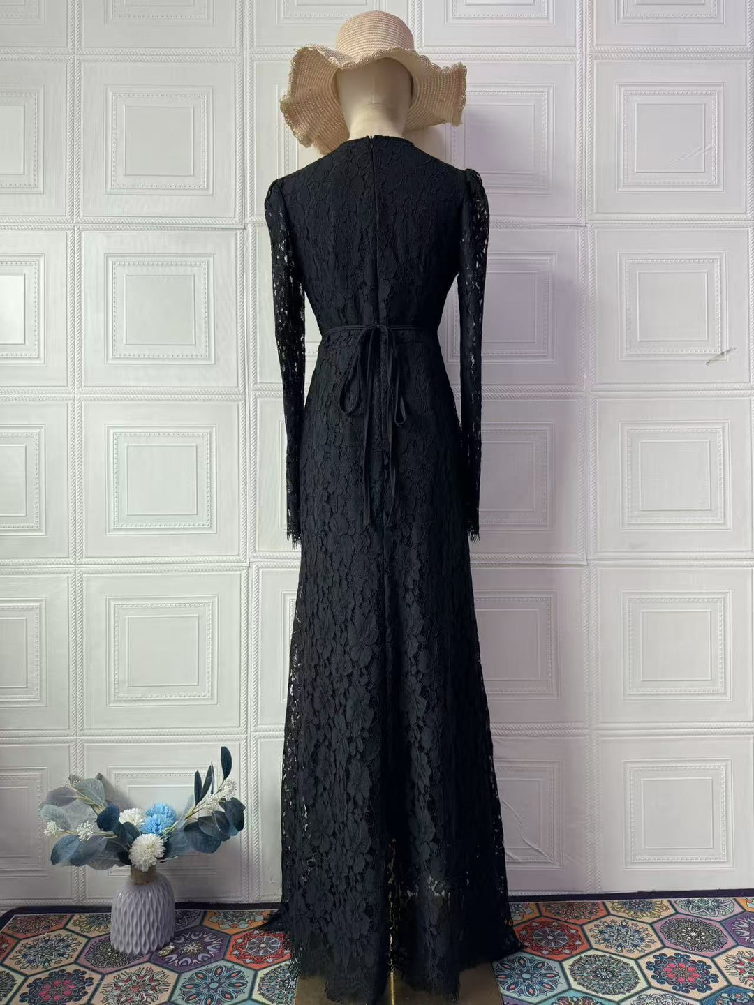 Maxi Lace Dress - Luri