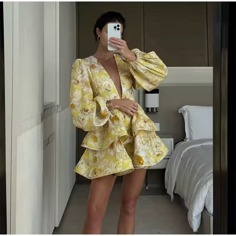 שמלת מיני פרחונית מלמלה בעיצוב מדורג - MIEL