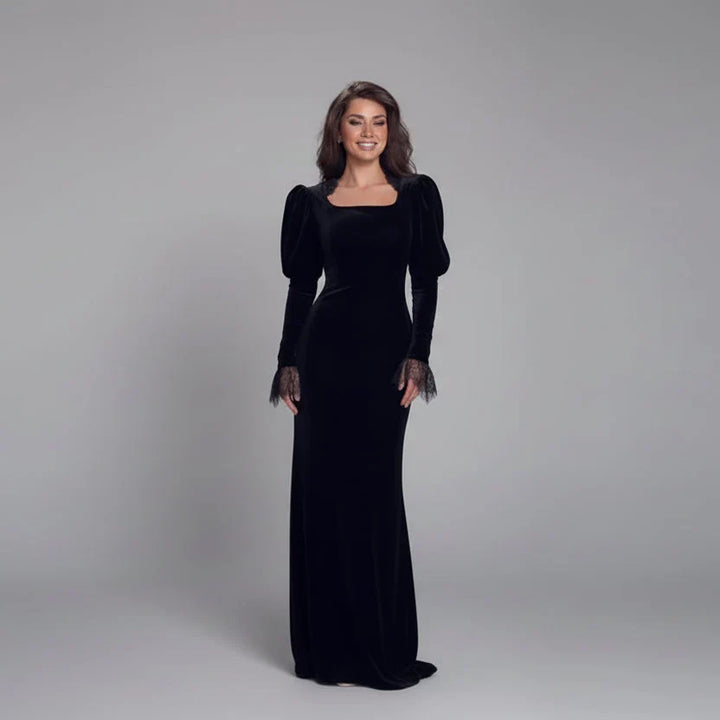 Maxi Velvet Dress with Lace Decoration - ILIN