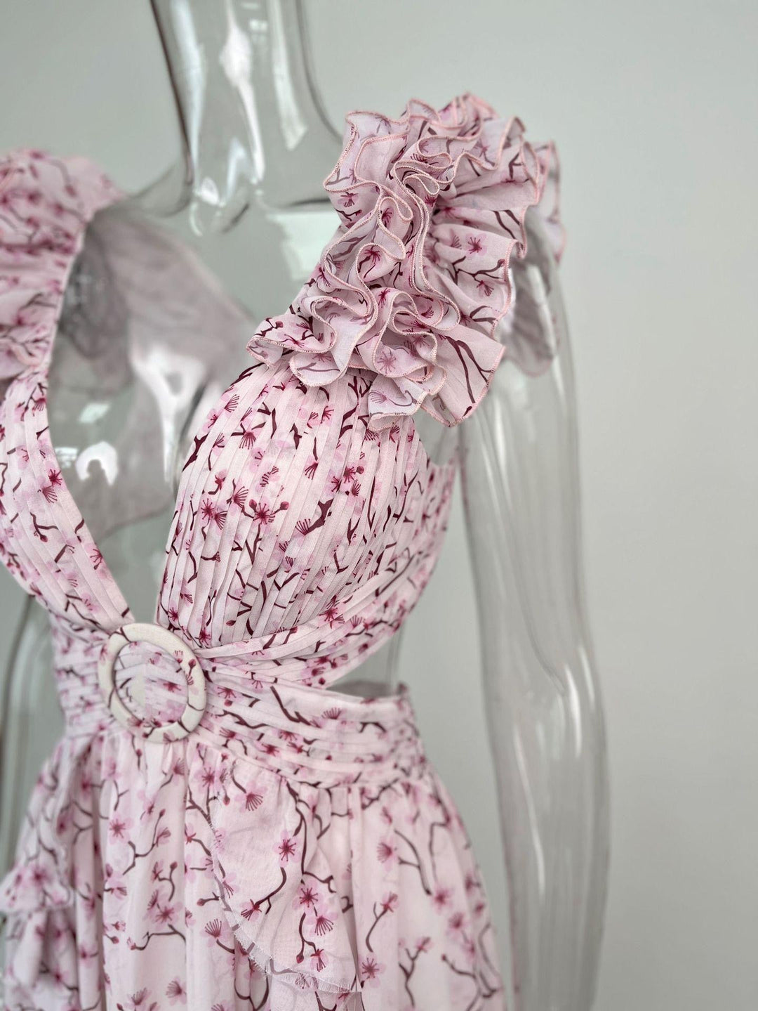 Boho-chic floral ruffle maxi dress with a slit and belt – Hali