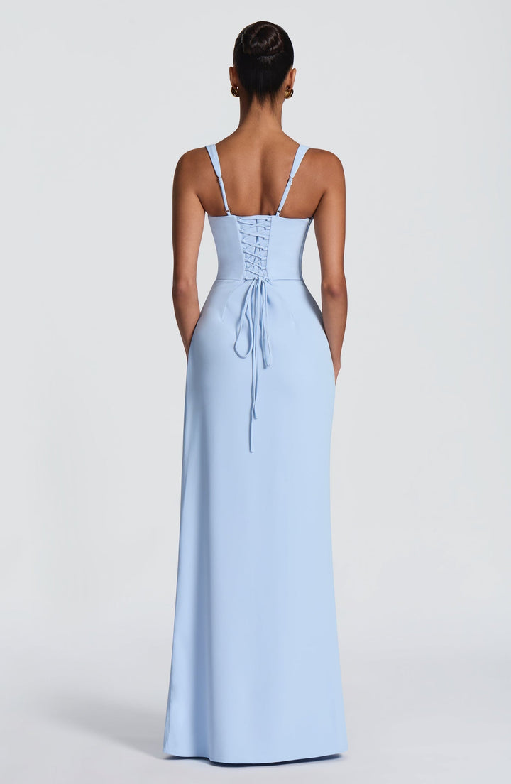 Elegant maxi dress with a slit and back ties for a fitted waist – SKY